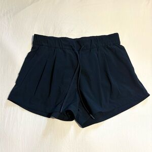 Lululemon Stroll at Sundown Short 3β - True Navy